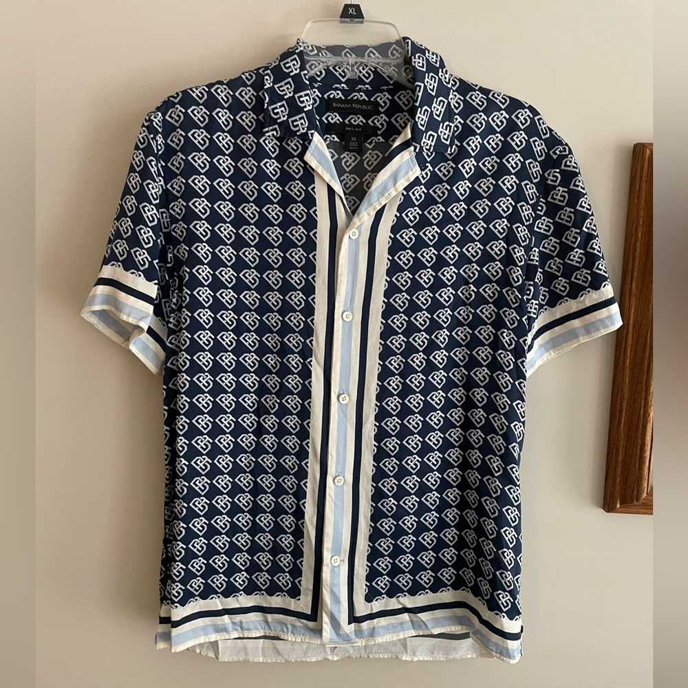 Unique Banana Republic Silk Top